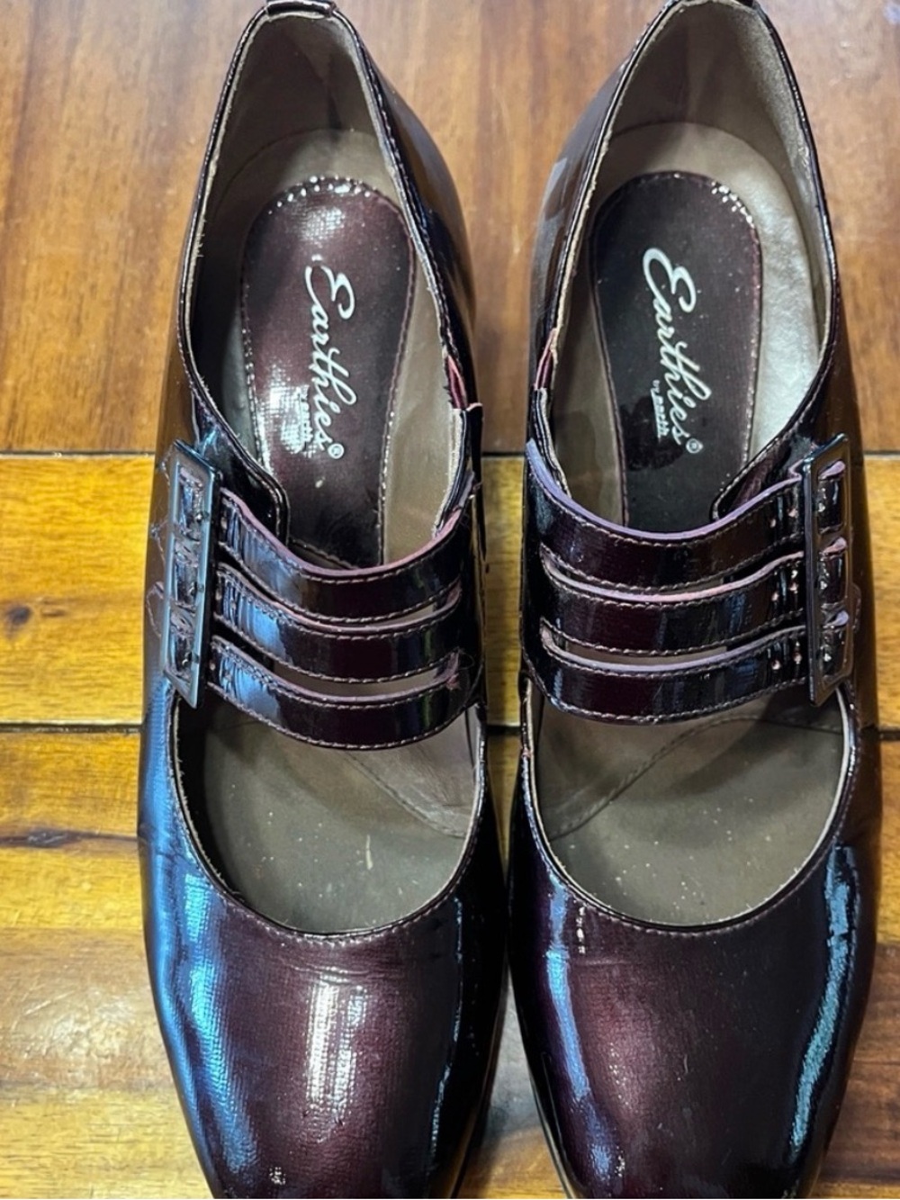 Burgundy Patent Leather Earthies
